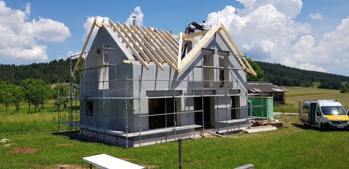 Montaža ostrešja na Velikih Blokah